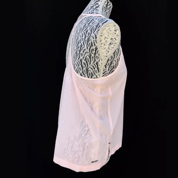 $59  NWT  New Balance Athletic Dry Tank Top - Picture 5 of 5